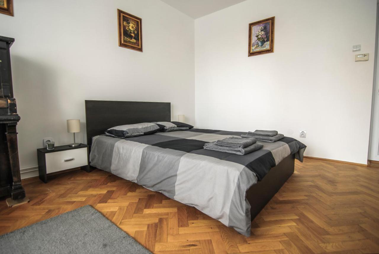 Central David Residence ブラショフ エクステリア 写真